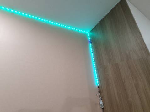 Vừa hì hục treo cả buổi thì bị lỗi bóng, chỉ hiển thị được màu xanh (green), chuyển qua màu khác thì chỉ có 1 đoạn ngắn lên màu, các đoạn còn lại đều không sáng. Vừa hì hục treo cả buổi thì bị lỗi bóng, chỉ hiển thị được màu xanh (green), chuyển qua màu khác thì chỉ có 1 đoạn ngắn lên màu, các đoạn còn lại đều không sáng.