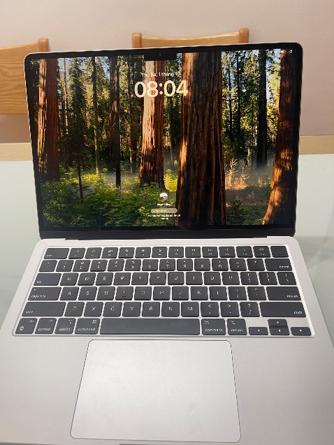 Đẹp nha. Nhu cầu văn phòng, ko dùng cho media desiginer thì ok lắm luôn