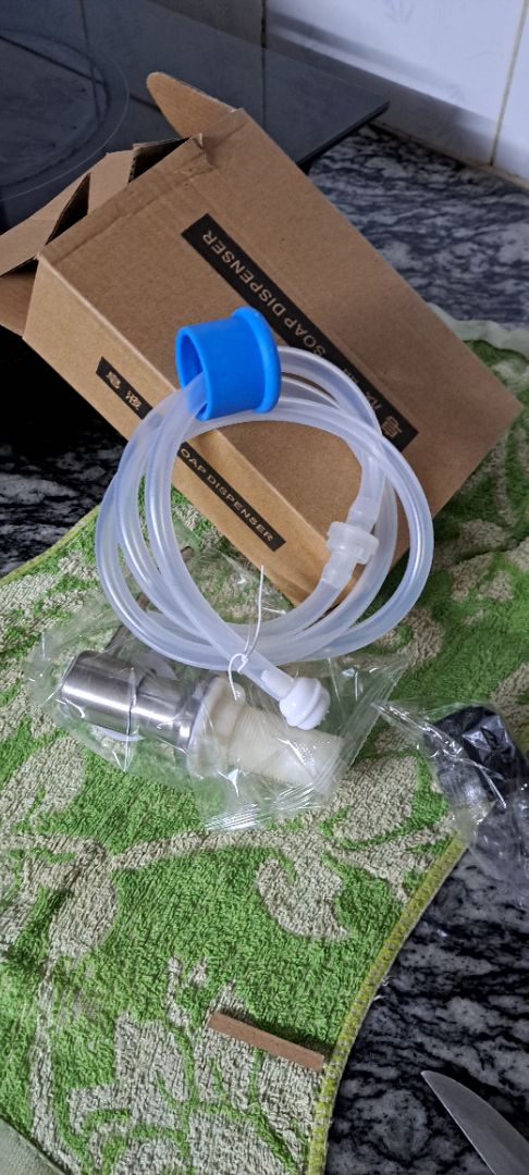 Giao hàng nhanh, hàng Trung Quốc mà quảng cáo là hàng VN, shop nên trung Thực hơn