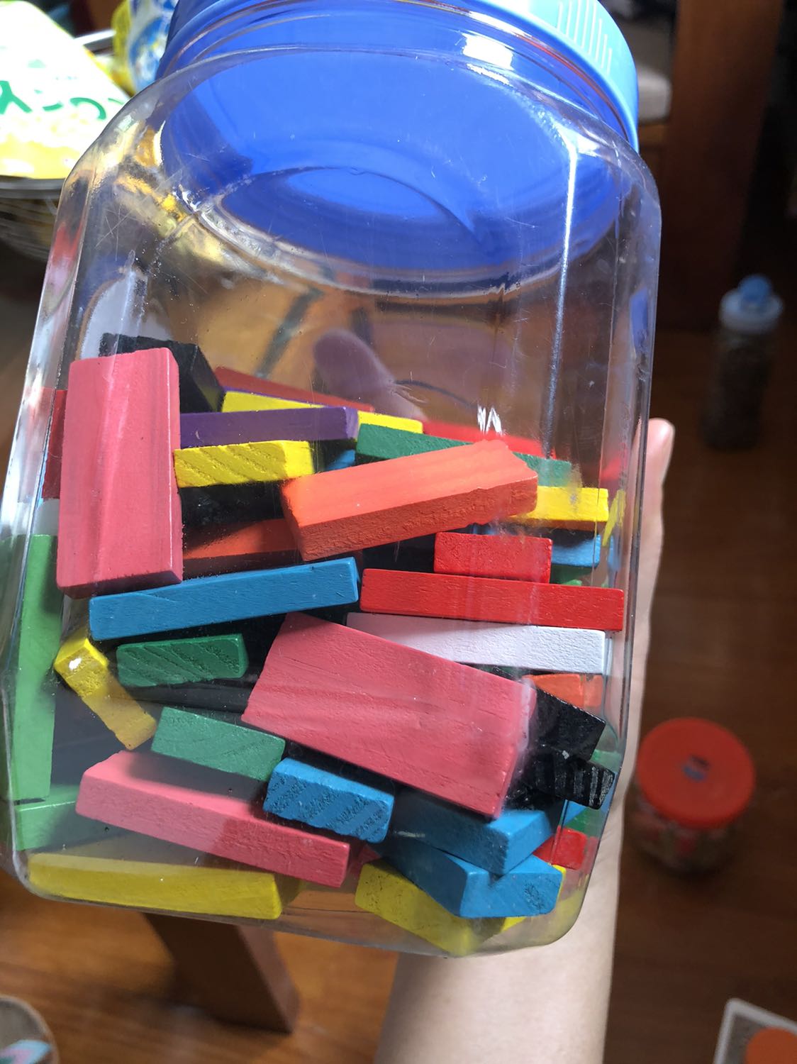 Hàng ổn, 1 bộ đc lọ này ạ, mua 2 bộ thì hợp, 1 bộ hơi ít .