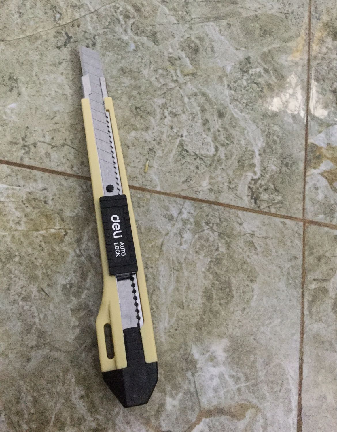 Sản phẩm dùng khá bén ,mượt ok giao hàng nhanh