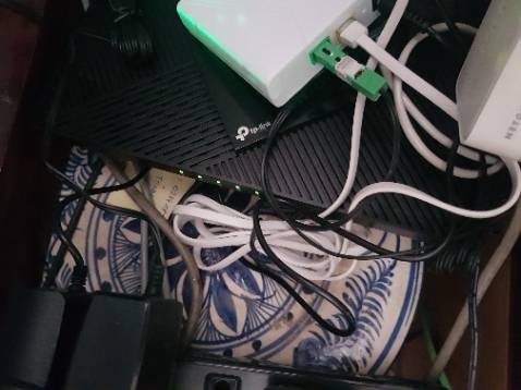 Hàng hoá ok, setup dễ dàng ngon nghẻ. Lưu kho Tiki nên đặt hôm nghỉ tết vẫn báo đã lấy hàng nhưng ko chuyển hàng đi ngay như tết năm ngoái :))