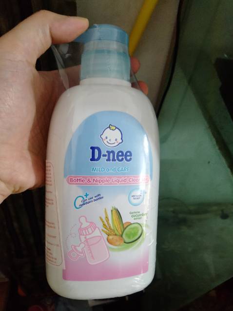 Rửa sạch an toàn cho bình sữa và củ quả