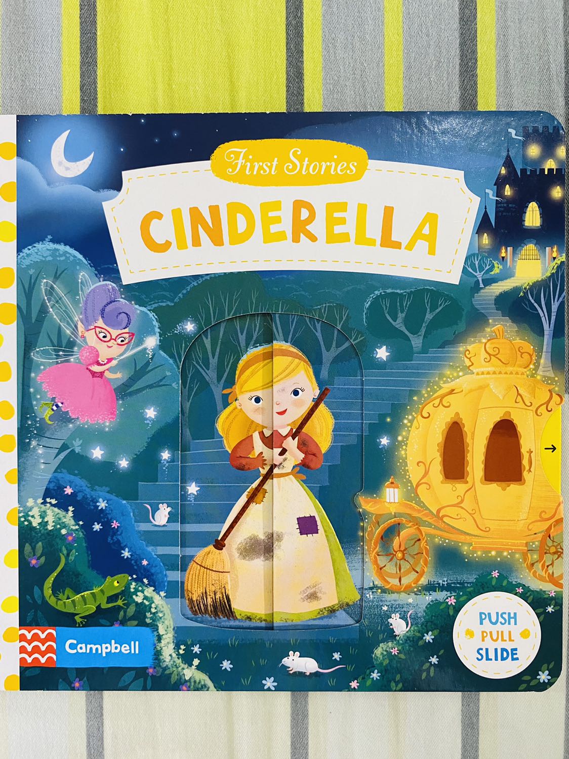 Giao hàng rất nhanh. Sách đẹp, đóng gói cẩn thận. Nội dung đơn giản phù hợp với các bé nhỏ.