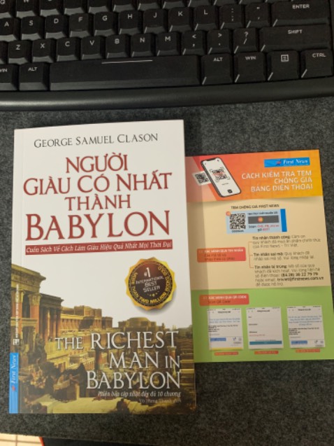 Sách được in rất chất lượng, từ bìa tới ruột, có tem cào truy xuất nguồn gốc. Sách được bao gói cẩn thận, còn có thêm thẻ thông báo đợt săn sale.