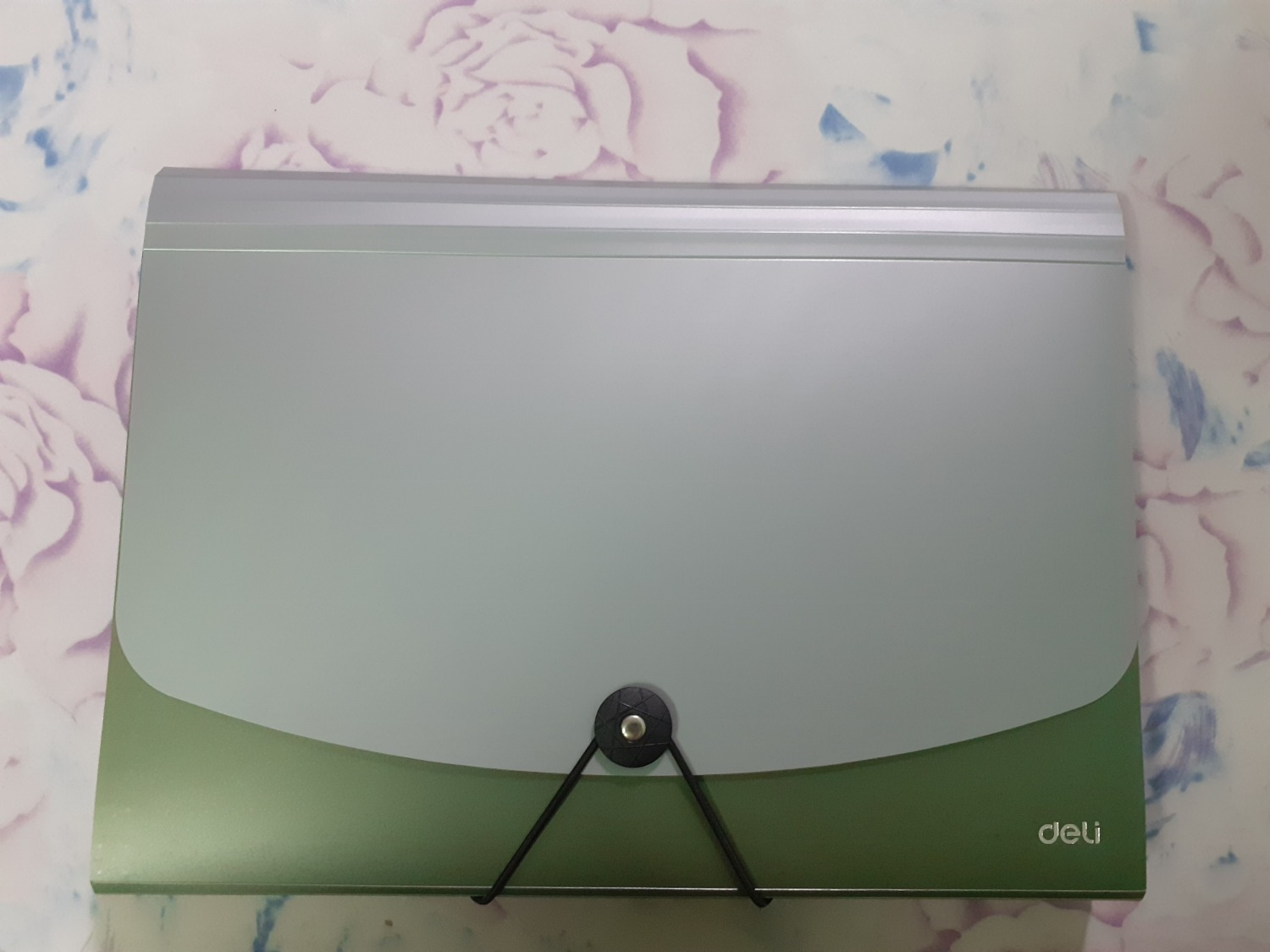 Đẹp, sản phẩm chất lượng, giá rất tốt, giao nhanh

Cầm trên tay nhìn rất thanh lịch, đi làm ai cũng hỏi mua ở đâu