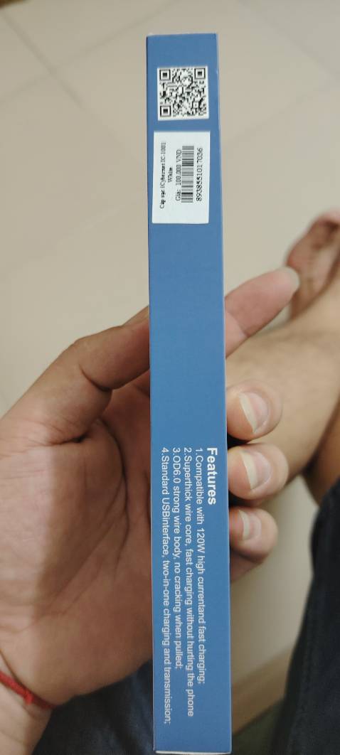 1. Dây nhựa dẻo nên có khả năng dùng 1 thời gian sẽ nứt. 
2. Không vừa chân ốp vì chân nhựa cắm hơi to. Nên phải tháo ốp ra sạc
3. Sạc cắm OK. 
4. Truyền dữ liệu thì chưa tiện check. 
5. Tiki now 9h tối, 9h sáng lấy
6. Giá quá ổn. Free ship. 55k 1 dây mua 2 cái luôn.