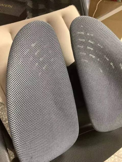 Chất liệu chắc chắn, kiểu dáng màu sắc đẹp, êm rất tiện lợi. Mn nên mua Chất liệu chắc chắn, kiểu dáng màu sắc đẹp, êm rất tiện lợi. Mn nên mua