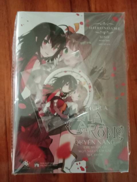 Bìa rất rất đẹp, rất bắt mắt, màu đẹp... Nói chung là rất hài lòng
Giao hàng nhanh nữa, mới đặt hôn trước hôm sau giao liền