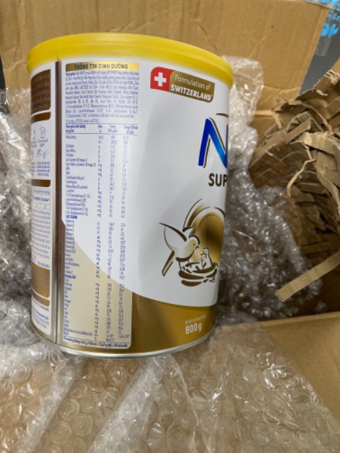 Hộp sữa méo lệch, móp kh còn hình dạng *** sữa