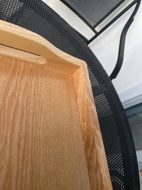 Hàng đẹp, dày dặn. Tuy nhiên , có phần mép chưa được đẹp lắm vì vết cắt gỗ khiến phần mép này nó có chít răng cưa. Vẫn cho 5 sao hy vọng shop lưu tâm hơn nhé! Xin cảm ơn Shop, Tiki và đội ngũ shipper