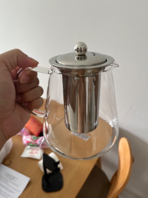 Bình đẹp, chất liệu nhìn xịn xò, shop giao cái đầu bị vỡ nhưng đã đổi lại cho mình cái khác. Có điều trừ 1* vì thiết kế miệng bình rót nước bị chảy ra ngoài