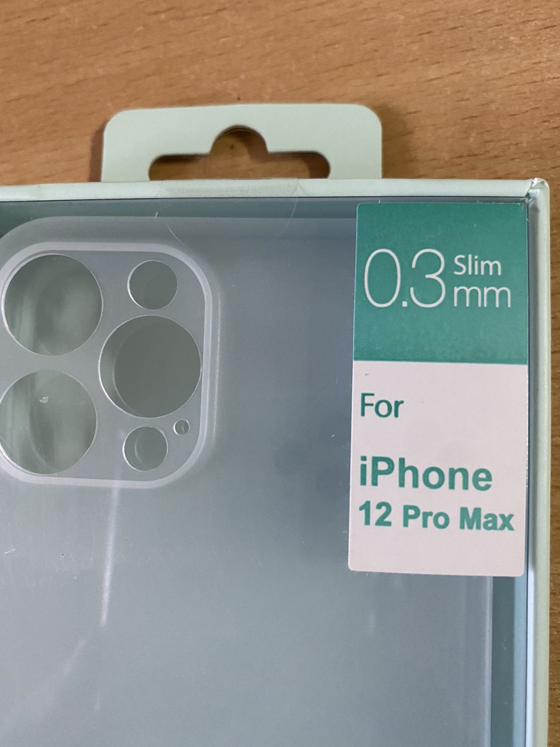 Đặt ốp 11pro max. Khi nhận thì 12 pro max. 
Shop nên kiểm tra lại khâu giao hàng.