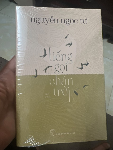 Giao hàng nhanh. Sách còn trong tình trạng tốt, có bọc sách. giá rẻ hơn so với niêm yết