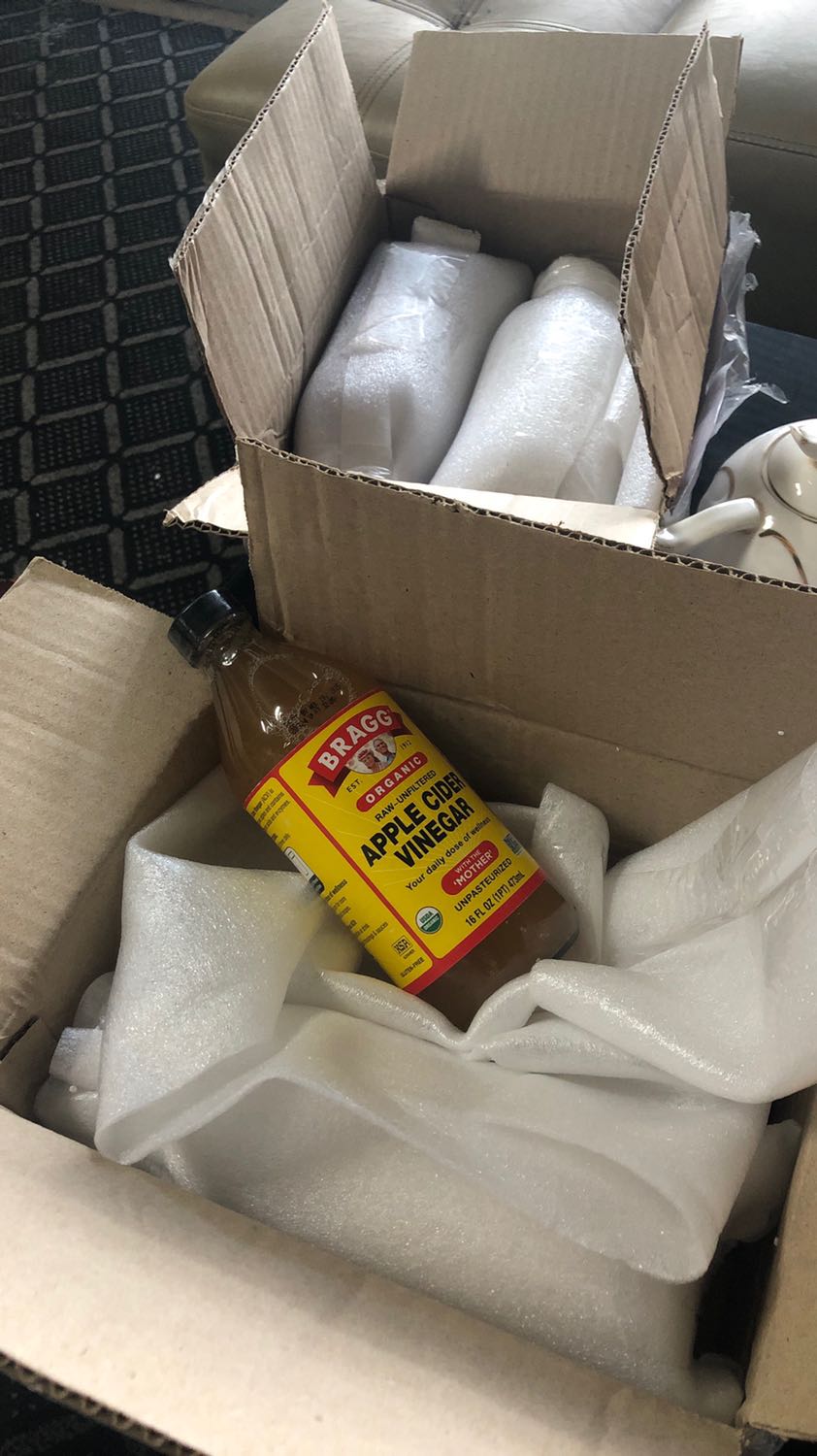 Đóng gói chắc chắn, hàng giao nhanh nhưng hình như nhầm đơn vì m mua chai to 947ml mà lại đưa chai 473ml. Đề nghị shop xem lại đơn