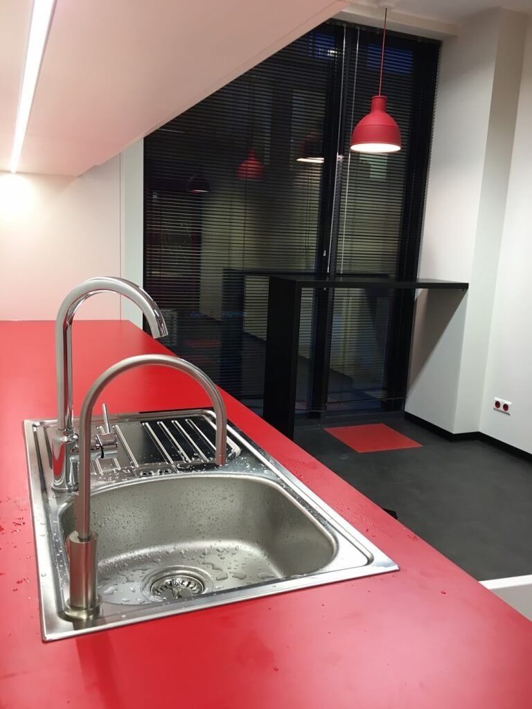 máy cao cấp, chất lượng tốt, anh kỹ thuật vui vẻ dễ thương lắp đặt cẩn thận, việc thay lõi cũng rất đơn giản.