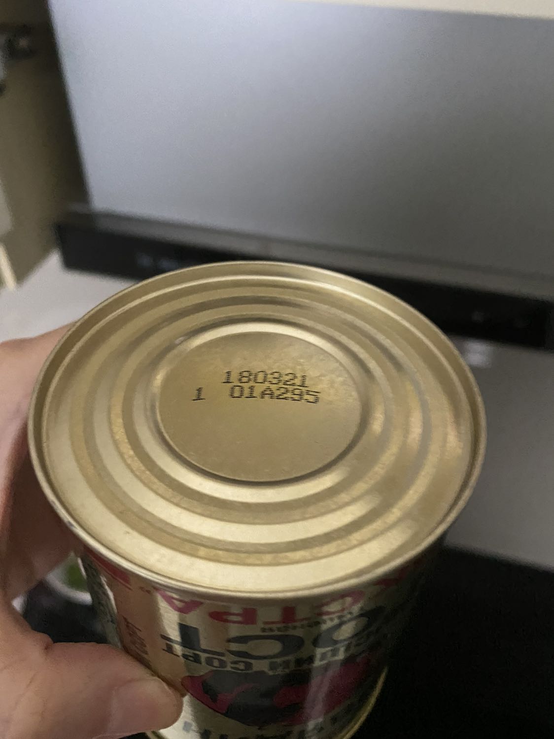 Hàng bị hết hạn sử dụng. Vui lòng hoàn tiền.