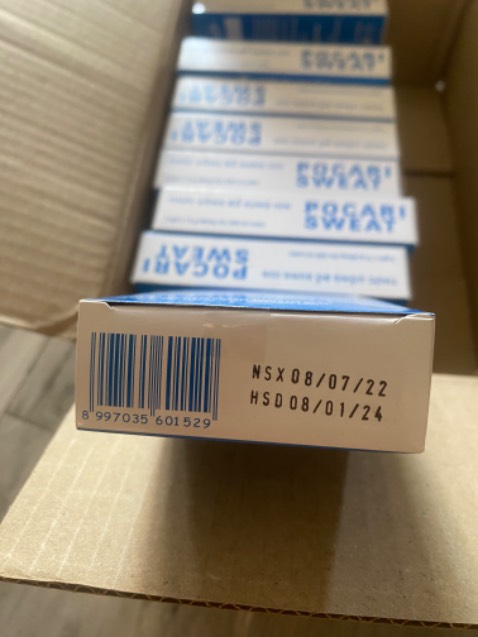 Dạng bột, thuận tiện đem theo.
Có cây nước lạnh pha ngay là uống.