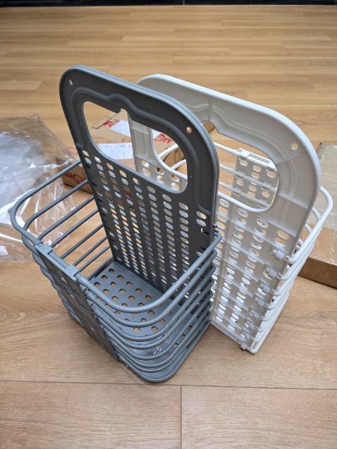 Chất liệu tốt, tương đối chắc chắn, kích thước hơi nhỏ - phù hợp đựng đồ cá nhân 1 người