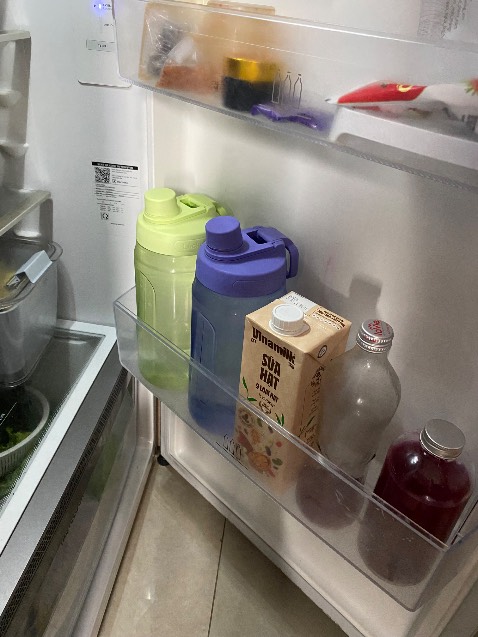 Mẫu đẹp, thiết kế bình bự rất dễ vệ sinh.