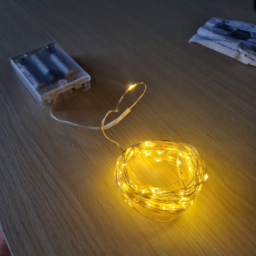 hàng giao nhanh, đèn sáng đều, đẹp, hài lòng