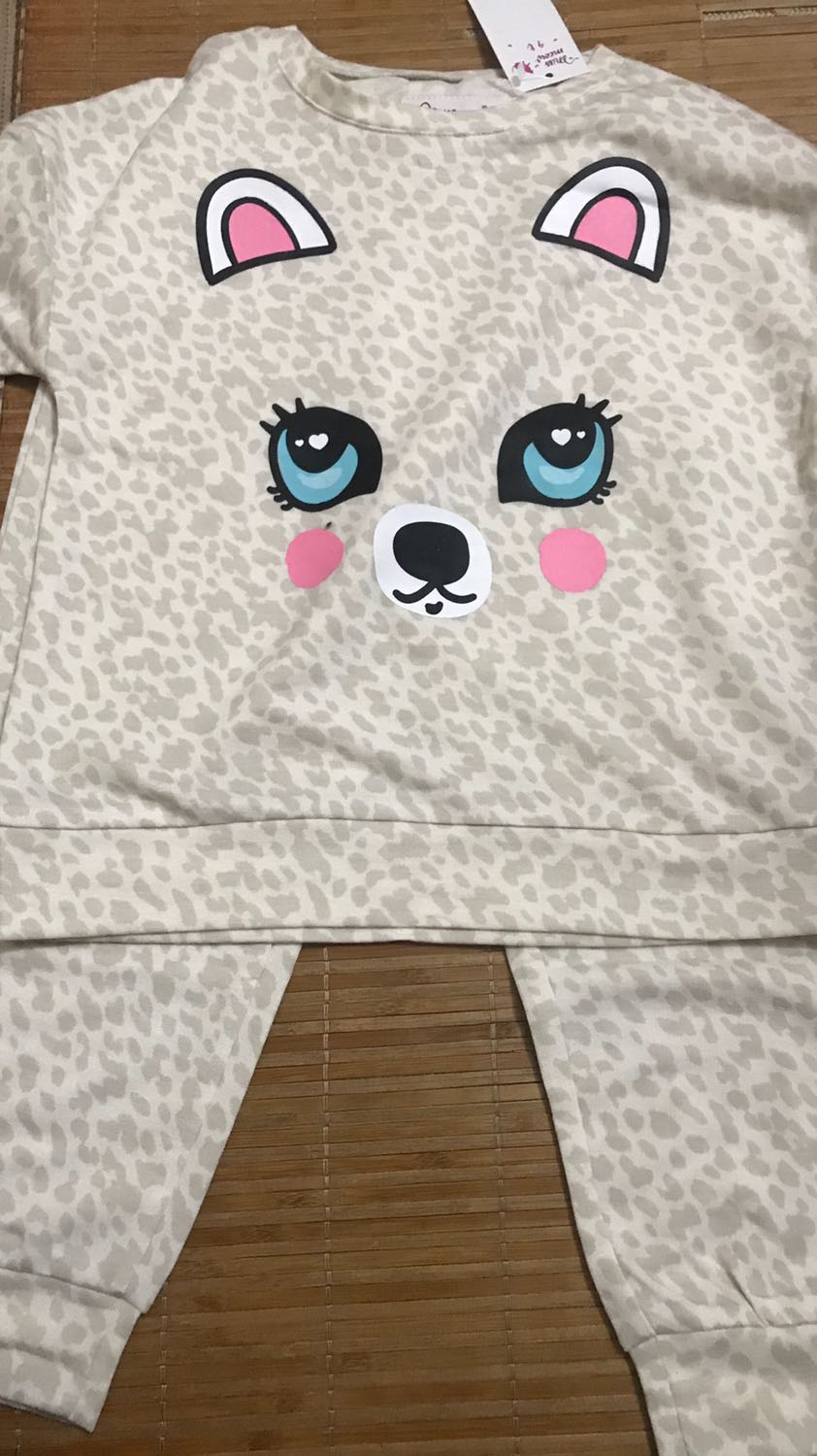 hàng chuẩn giống như hình.chất đẹp hoạ tiết bắt mắt.bé mặc lên người rất đáng yêu.rất thích sản phẩm của shop.🥳🥳🥳