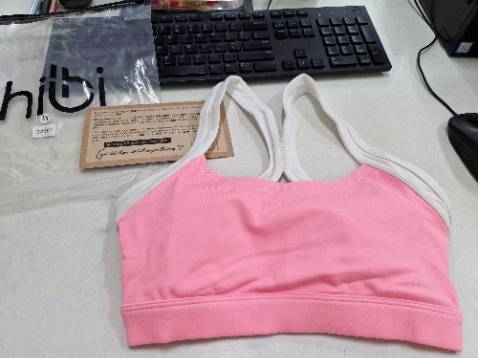 Đóng gói chắc chắc, áo đẹp, chất lượng vải tốt