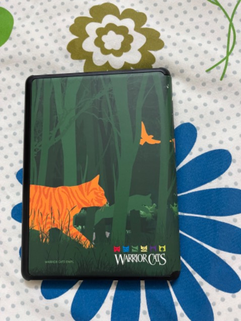 Hàng giao nhanh, gói cẩn thận. Bao da chính hãng đi kèm máy đẹp. Lưu ý bản for kids không sử dụng được ở thị trường Việt Nam. Hàng giao nhanh, gói cẩn thận. Bao da chính hãng đi kèm máy đẹp. Lưu ý bản for kids không sử dụng được ở thị trường Việt Nam.