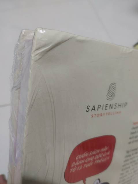 Sao lần này Tiki không để hộp vậy. Móp hết cả rồi.