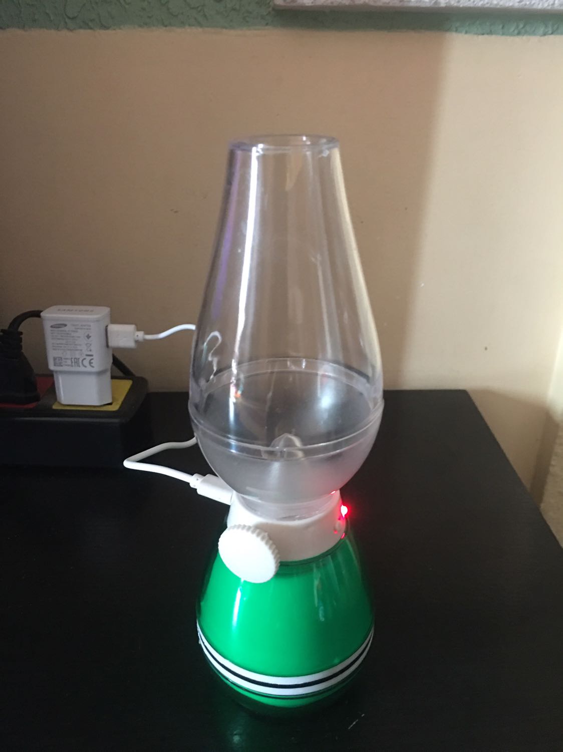 Đèn rất lạ và ngộ, dễ xài và đèn cũng rất sáng. Sản phẩm să