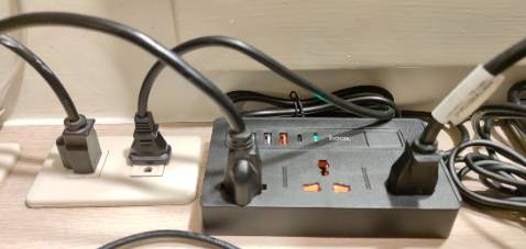 Có sạc nhanh, tiện dụng