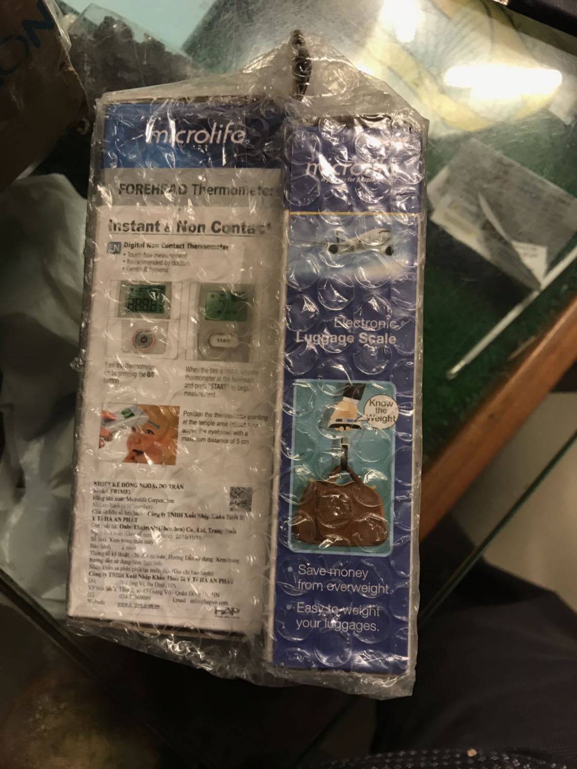 Giao hàng sớm 2 ngày; đóng gói kỹ lưỡng; nhân viên giao hàng vui vẻ, tận tâm, sẵn sàng hẹn lại khi người nhận đi vắng. Hàng mới, dùng thử thấy tốt.