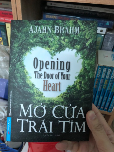Một cuốn sách hay, giao nhanh, sách đẹp, mua hàng ở tiki luôn yên tâm về chất lượng. đầu tư cho tri thức là khoản đầu tư đúng đắn