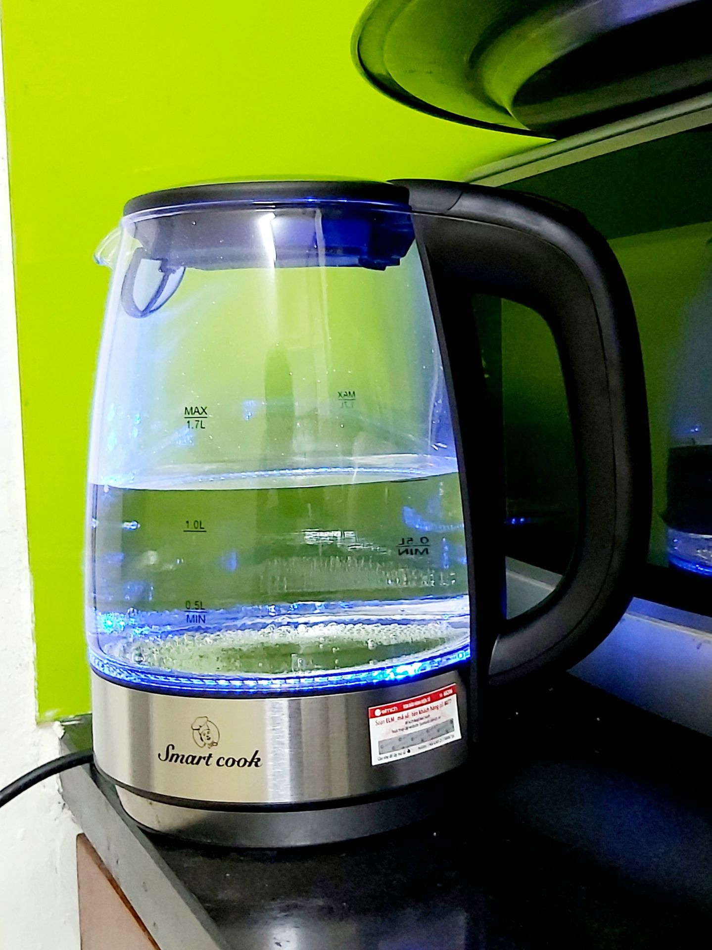 Sản phẩm chất lượng, giá cả phù hợp. Khi quyết định mua mình vẫn hơi lăn tăn ko biết sản phẩm có đúng như giới thiệu. Nhưng shop rất uy tín, mình hài lòng với sp nhận được. 
Mình nhận được nhiều ưu đãi từ Tiki Trading  nên chỉ phải trả 250k cho sp này. Hàng được bọc cẩn thận và giao trong này, nhân viên giao hàng lịch sự. Like & Thanks!