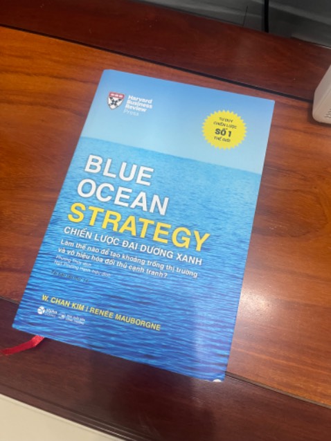 Bạc kỹ, giấy và in sắc nét, giao đúng lịch, chưa đọc hết nhưng cảm nhận dễ hiểu.