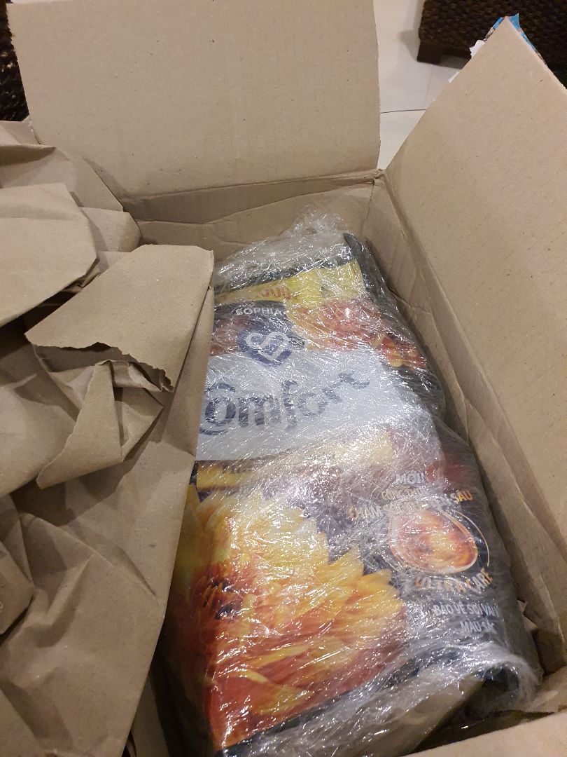 Đóng gói khá kỹ nên không bị tình trạng bung, bể. Giao hàng nhanh hơn dự kiến, do mình có tikinow nhưng sợ shipper ngại giao vào cuối tuần nên chọn giao tiêu chuẩn thôi, nhưng hàng vẫn tới sớm. Cám ơn mấy a shipper rất nhiều