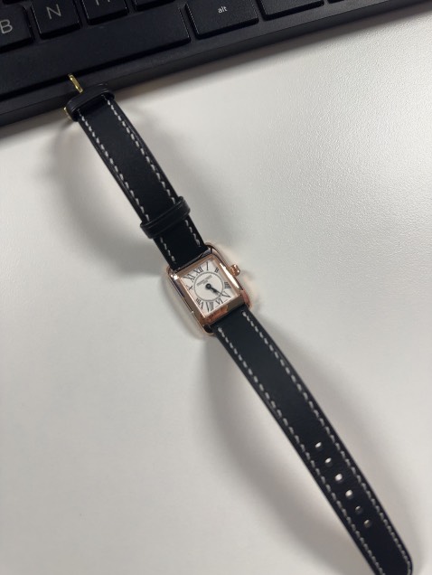 Dây da đẹp lắm nha mng, anh chủ thì nhiệt tình thân thiên reply tin nhắn nhanh, sẽ giới thiệu người thân bạn bè hộ trong thời gian tới ạ