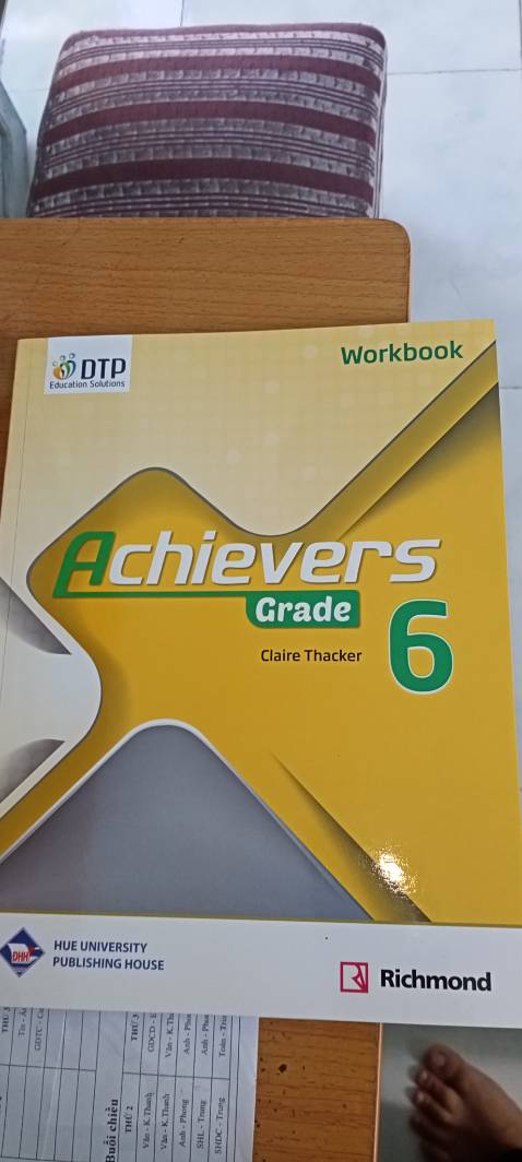 Vận chuyển nhanh, đóng gói cẩn thận kỹ càng, sách giống như hình Vận chuyển nhanh, đóng gói cẩn thận kỹ càng, sách giống như hình