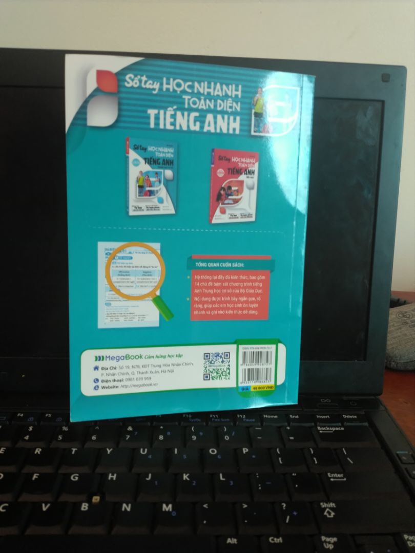 Sản phẩm giao rất nhanh 
Sách học rất dễ hiểu giá rẻ anh nhân viên giao hàng rất nhiệt tình và thân thiện nên chấm 5 sao