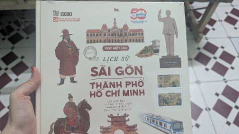 Đóng gói cẩn thận, bìa sách đẹp. Mình chưa đọc nhưng đoán là nội dung sẽ rất thú vị