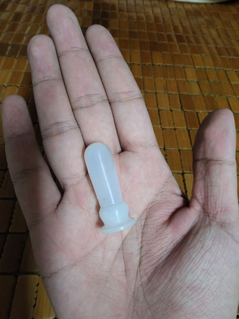 Có cả vỉ mà lấy ra cho mèo nó bú mà rửa chưa khô nên mình làm biếng chụp haha
Sản phẩm tốt, giao nhanh, đáng mua