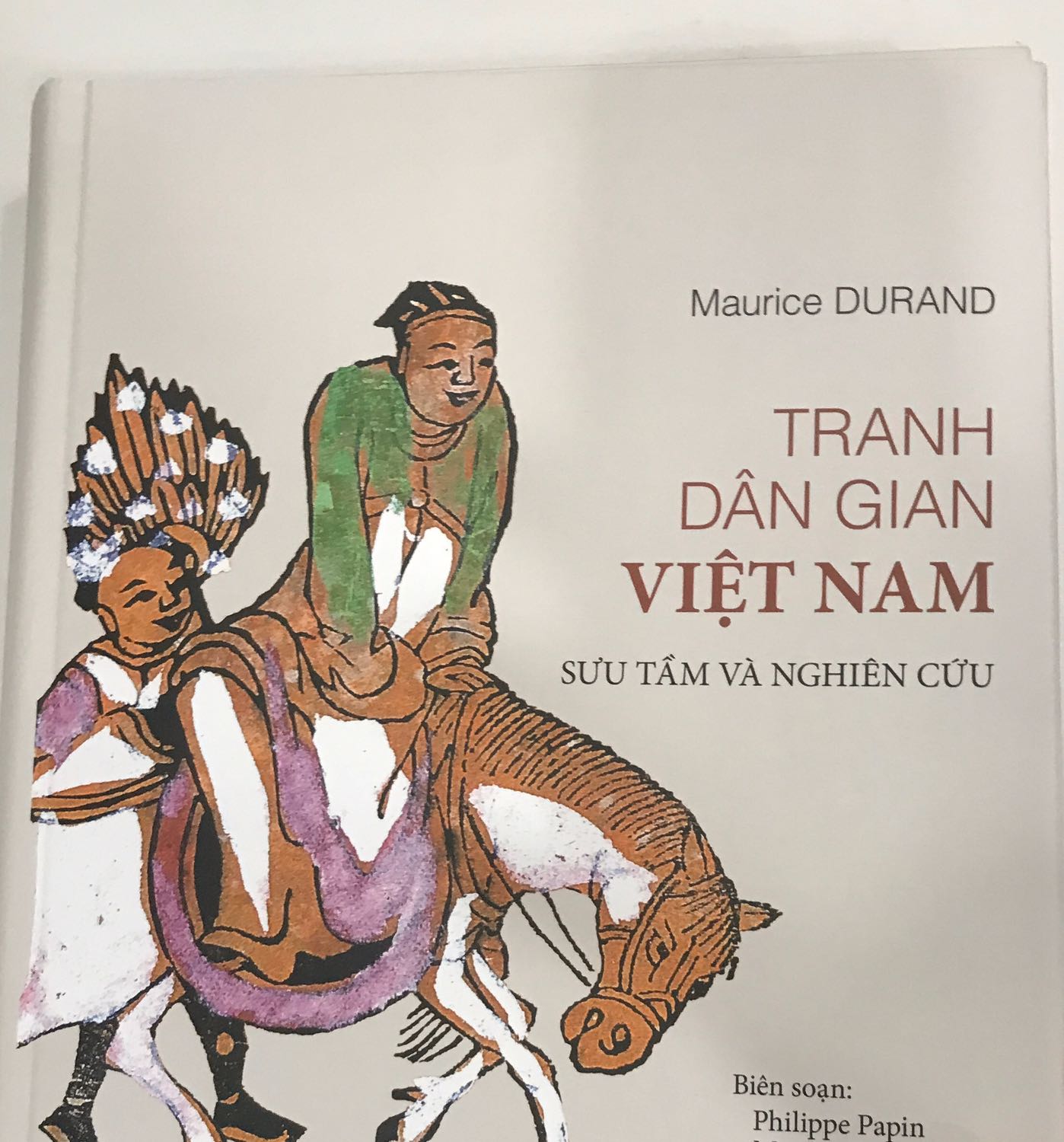 Sách hay và đẹp. Shop đóng gói cẩn thận. Rất ưng :3