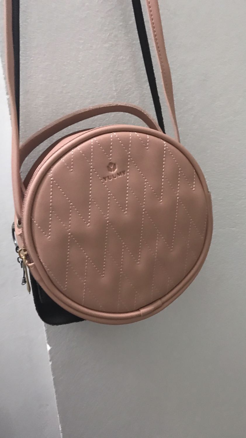 shop giao nhầm màu hồng, hơi thất vọng ạ