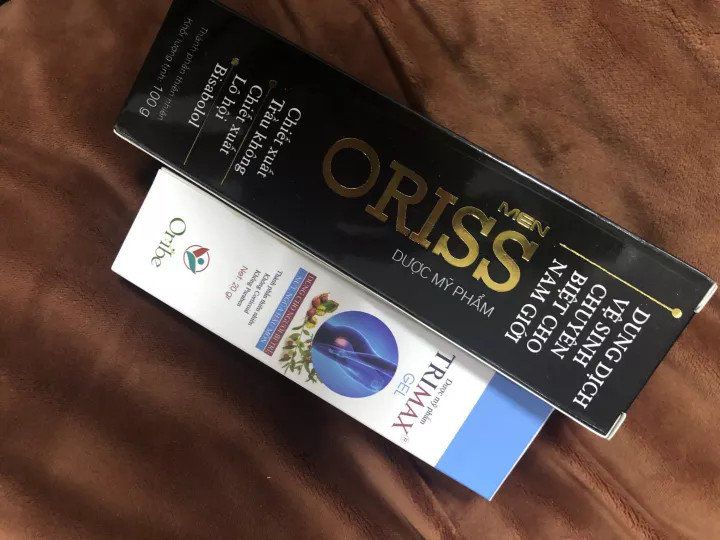 Shop gói hàng kĩ, mấy bác cứ đặt hàng, shop che tên sp lại rồi nên yên tâm, hộp tem đầy đủ, nguyên seal, date dài, 3 năm nên thoải mái. mùi hương dịu nhẹ. kì này hơi cực cho cậu bé của em rồi 😆😆😆