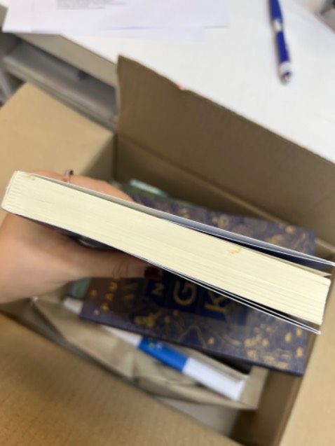 Sản phẩm giao nhanh. Nhma tiki đóng gói rất hời hợt. Giao ở TP thì ok chứ đi tỉnh chắc banh sách