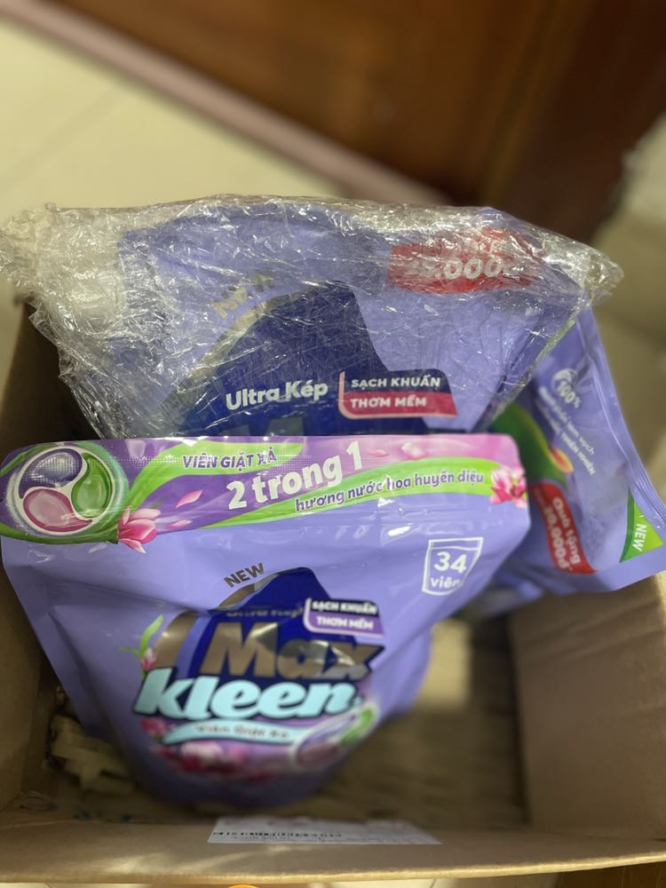 Hàng giao nhanh. Viên giặt khá to. Mùi thơm.