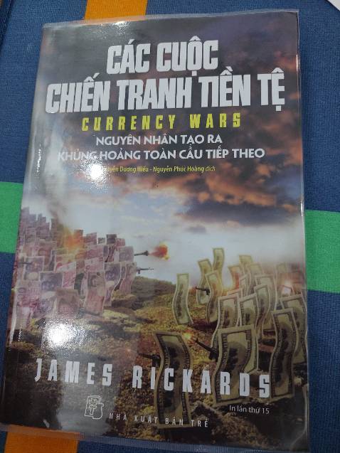 Sách mới cứng thơm lừng mùi giấy. Sách đọc rất dễ hiểu. Giao hàng max nhanh. Anh shipper mang vào tận cửa