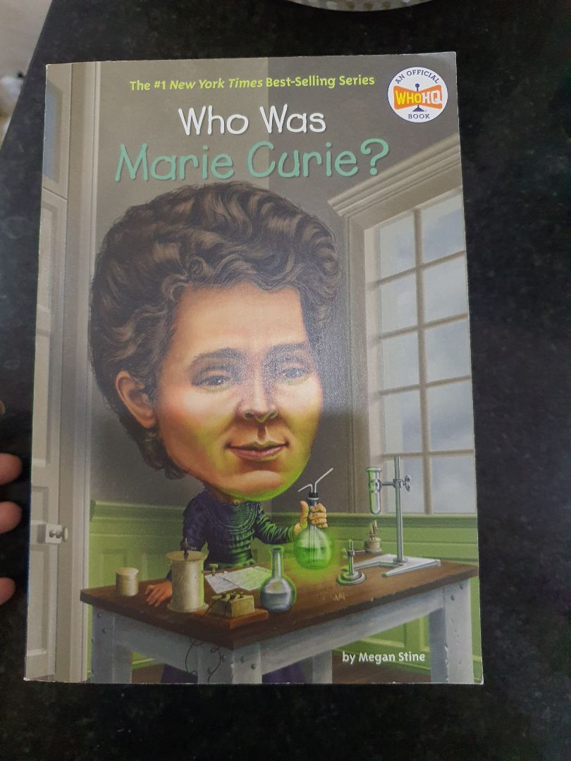 sách phù hợp cho các bạn nhỏ vừa học tiếng Anh vừa