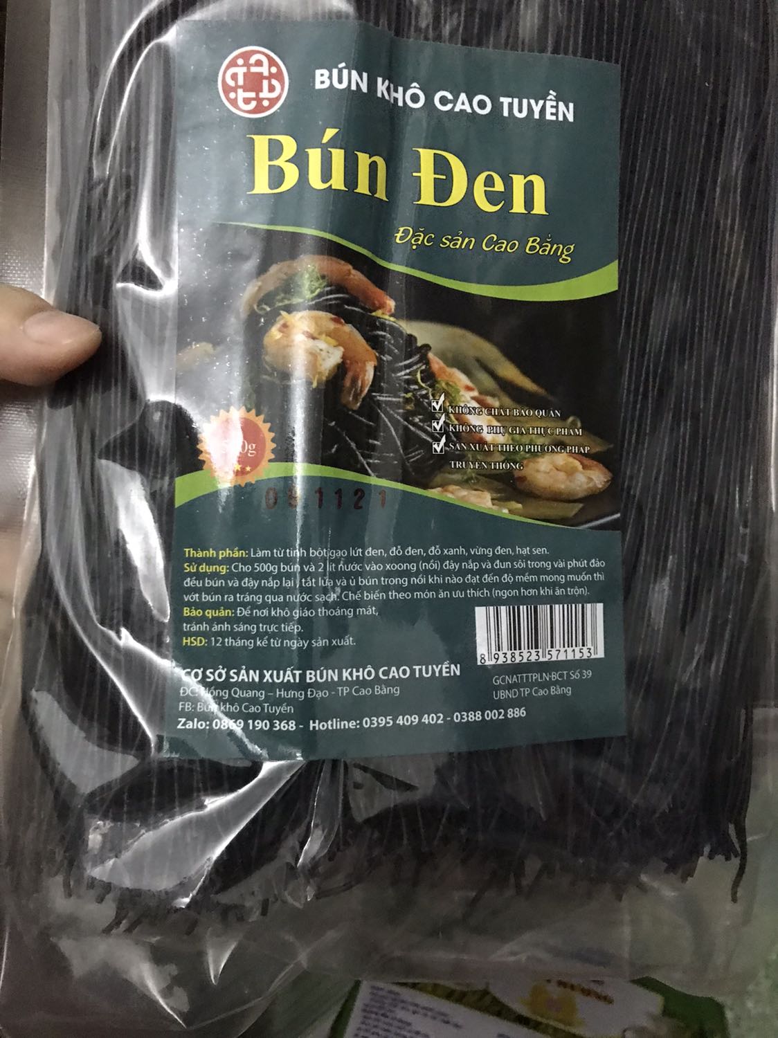 Sp y hình. M chưa dùng nên sẽ nx sau. Shop cb hàng lâu, nhưng đc cái gói hàng rất kĩ nhé. Shop nhét giấy quá trời luôn 😄.