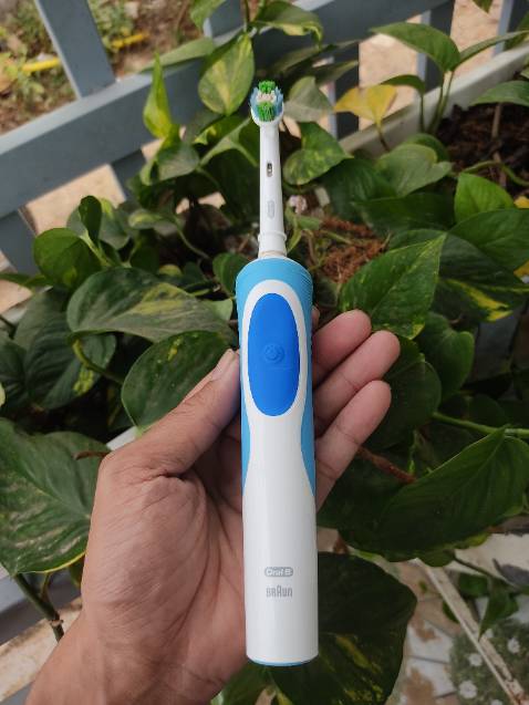 Nhận hàng đúng mô tả , rung quá rung, đau hết cả mồm các bạn nên mua loại nhiều chế độ rung thì tốt hơn.